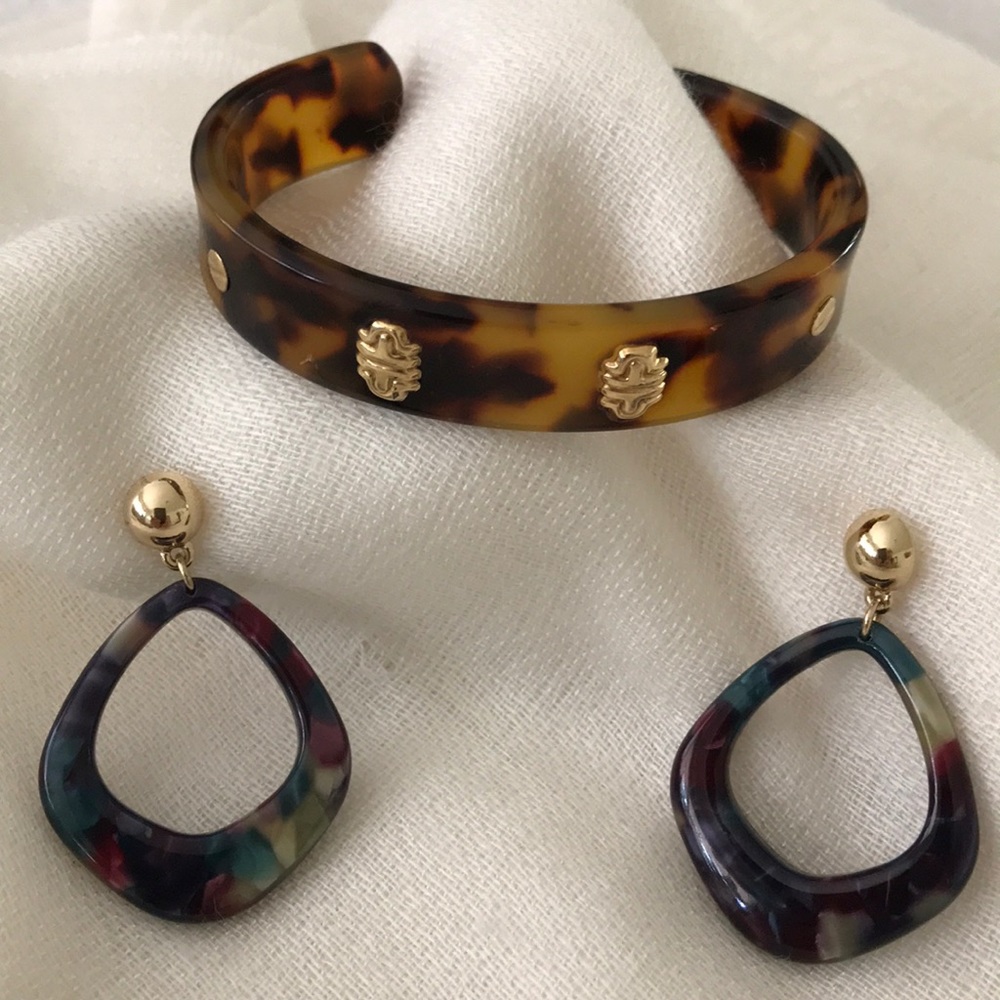 Faux Tortoise Cuff Bracelet & Resin Drop Earrings